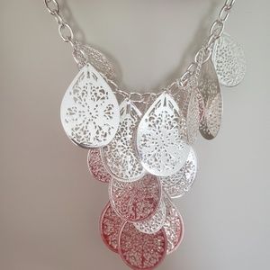 NWT silver tone necklace and earrings